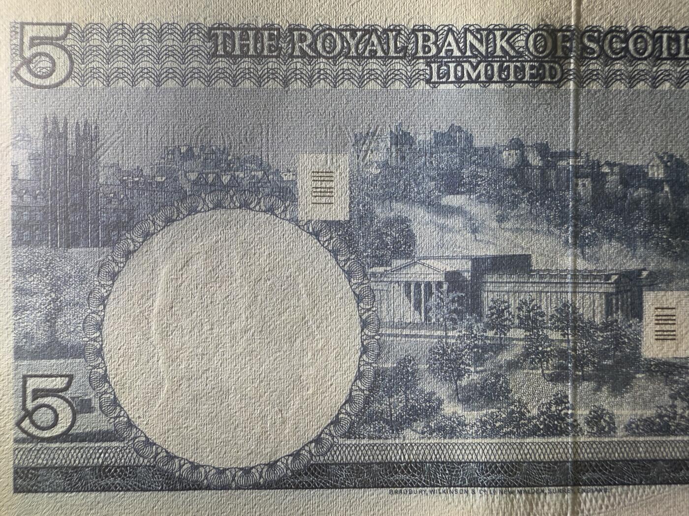 《艾美收藏》第224期-12.14周日外币超白金场 苏格兰5镑 UNC- 1969年A1冠 一个角有点轻微污 无4