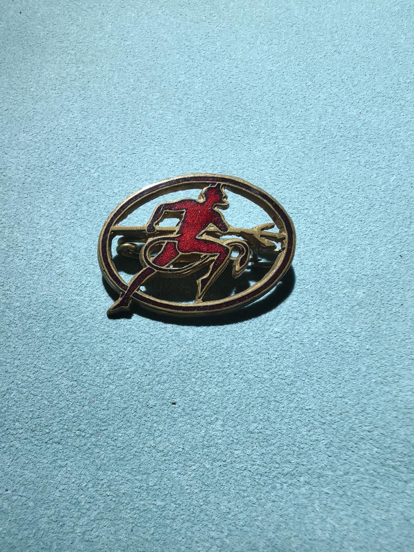 盛世勋华——号角文化勋章邮票专场拍卖第293期 法国陆军第152步兵团团徽 铜质