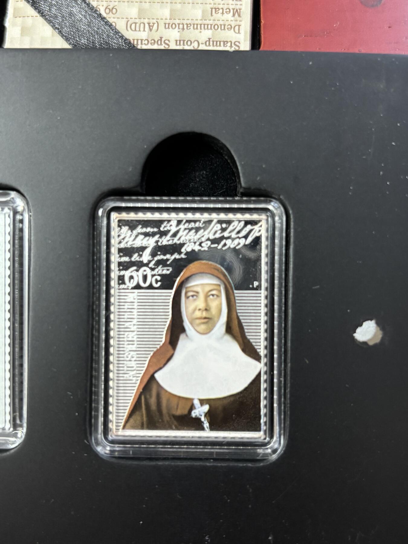 第185期拍卖 澳大利亚2010年邮票百年系列玛丽矩形彩色银币，1/2盎司，999银，发行8000枚，有氧化点