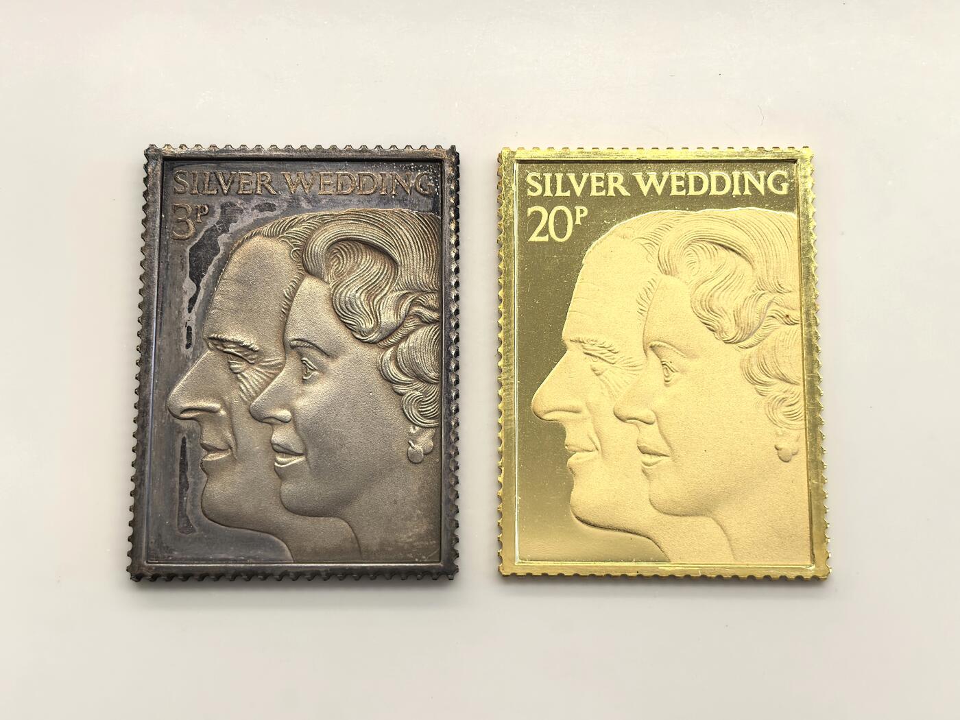 博洋堂世界钱币拍卖第151期（全场包邮） 英国1972年伊丽莎白女王和菲利普亲王银婚纪念金银纪念章 原盒证书（金26.6克，22K金，24.4克纯金，今日金价23400，银26.5克）发行量2000套 此枚编号1920