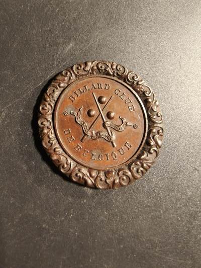 老王徽章第169期 - 比利时台球俱乐部大铜章    直径39mm.    重量17.5g