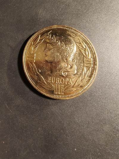 老王徽章第169期 - 法国1985年欧罗巴埃居纪念章      直径40mm.    重量31.4g