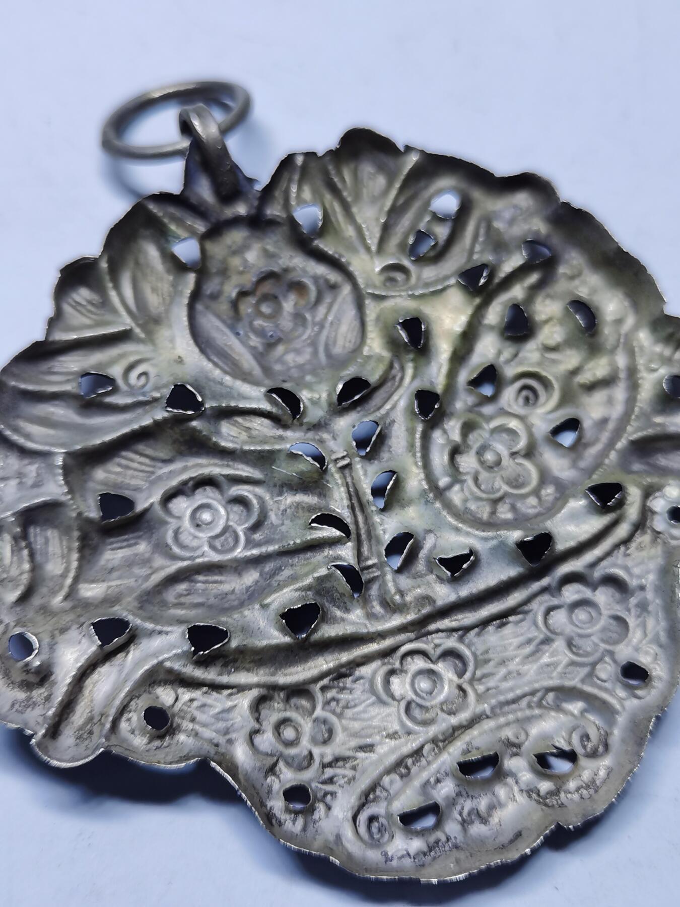 杂件专场88期 清末民国老银梅花点缀吊坠