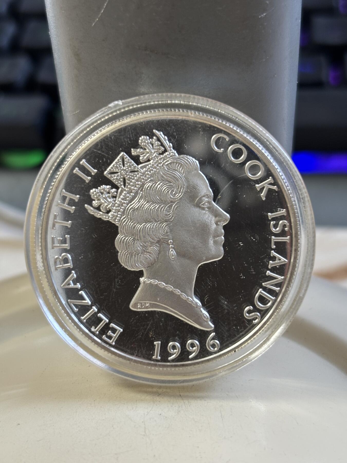 第185期拍卖 库克1996年珍稀动物狮子纪念银币，925银，1盎司