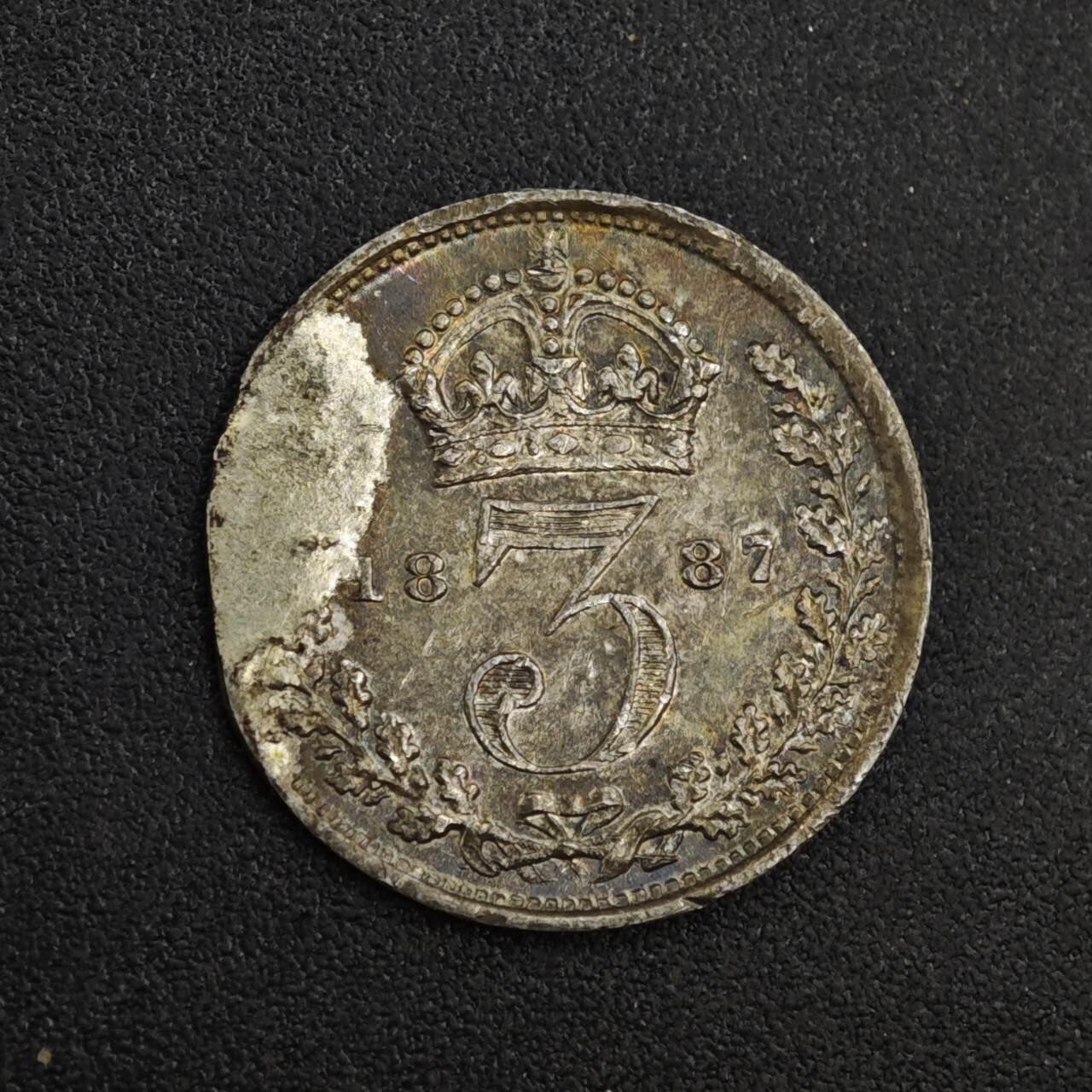 【淘币小摊】实时拍第八百二十六拍   散币场   满百包邮可预留二周 每周一统一发货   英国1887年维多利亚3便士银币