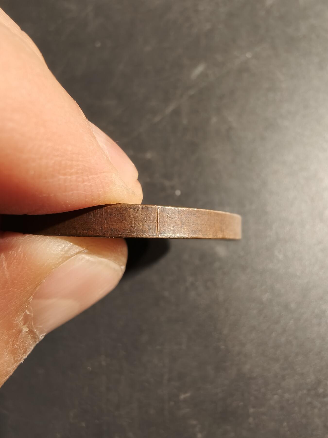 老王徽章第169期 1860年比利时列日省射击协会大铜章    正面为比利时国王利奥波德一世    直径37mm.    重量26.3g 