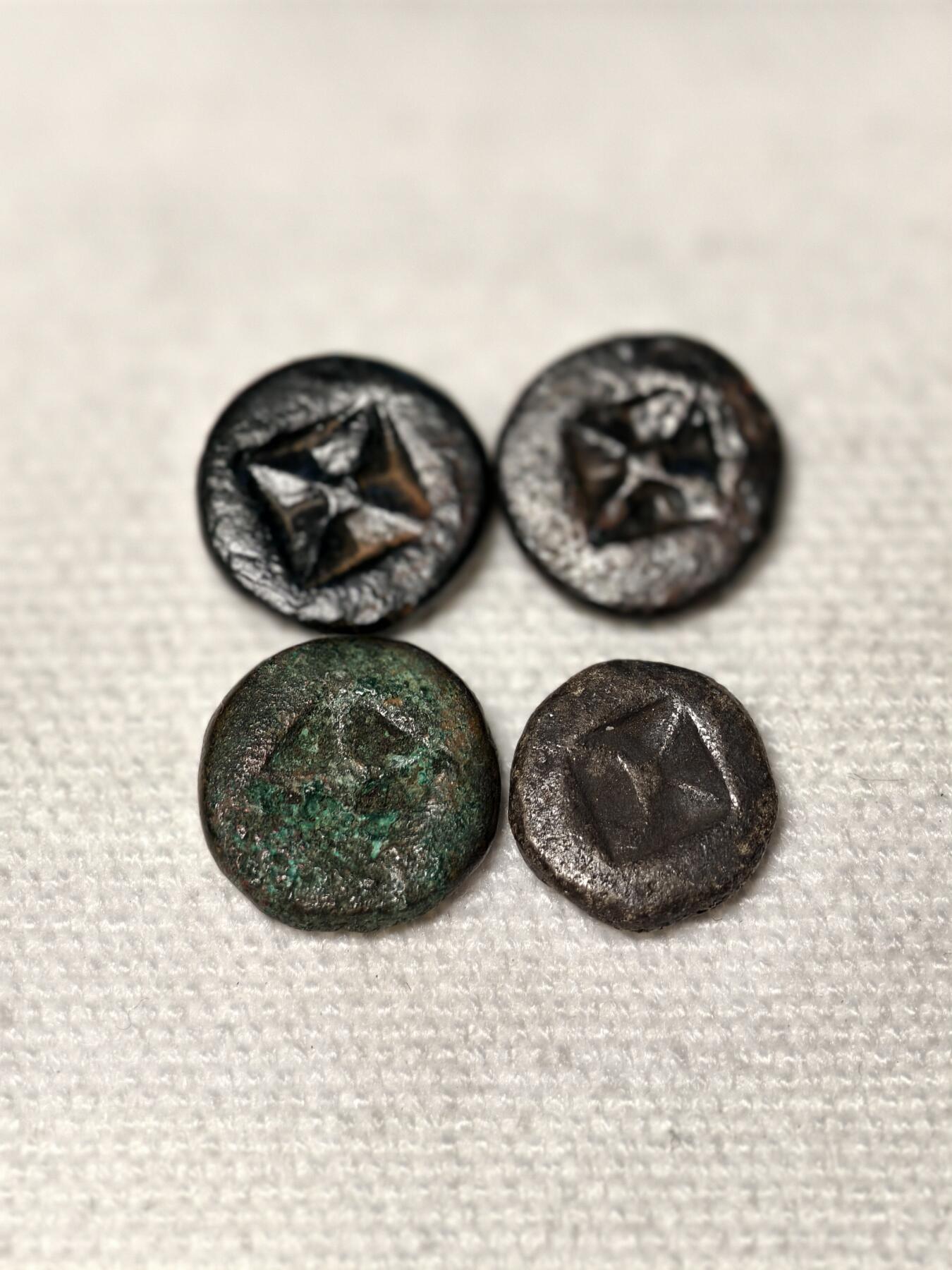 抚柳草堂-首期章牌钱币 限时免佣 满百包邮 放漏专场 三佛齐王国末期至满者伯夷王国早期打制小银币4枚