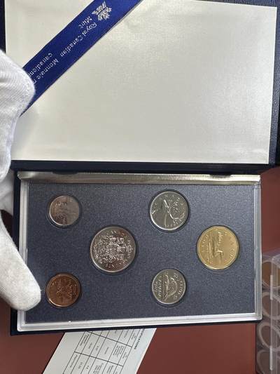 12.25银币、套币、精制币专场 - 加拿大1989年类精致盒6枚套币 带证书