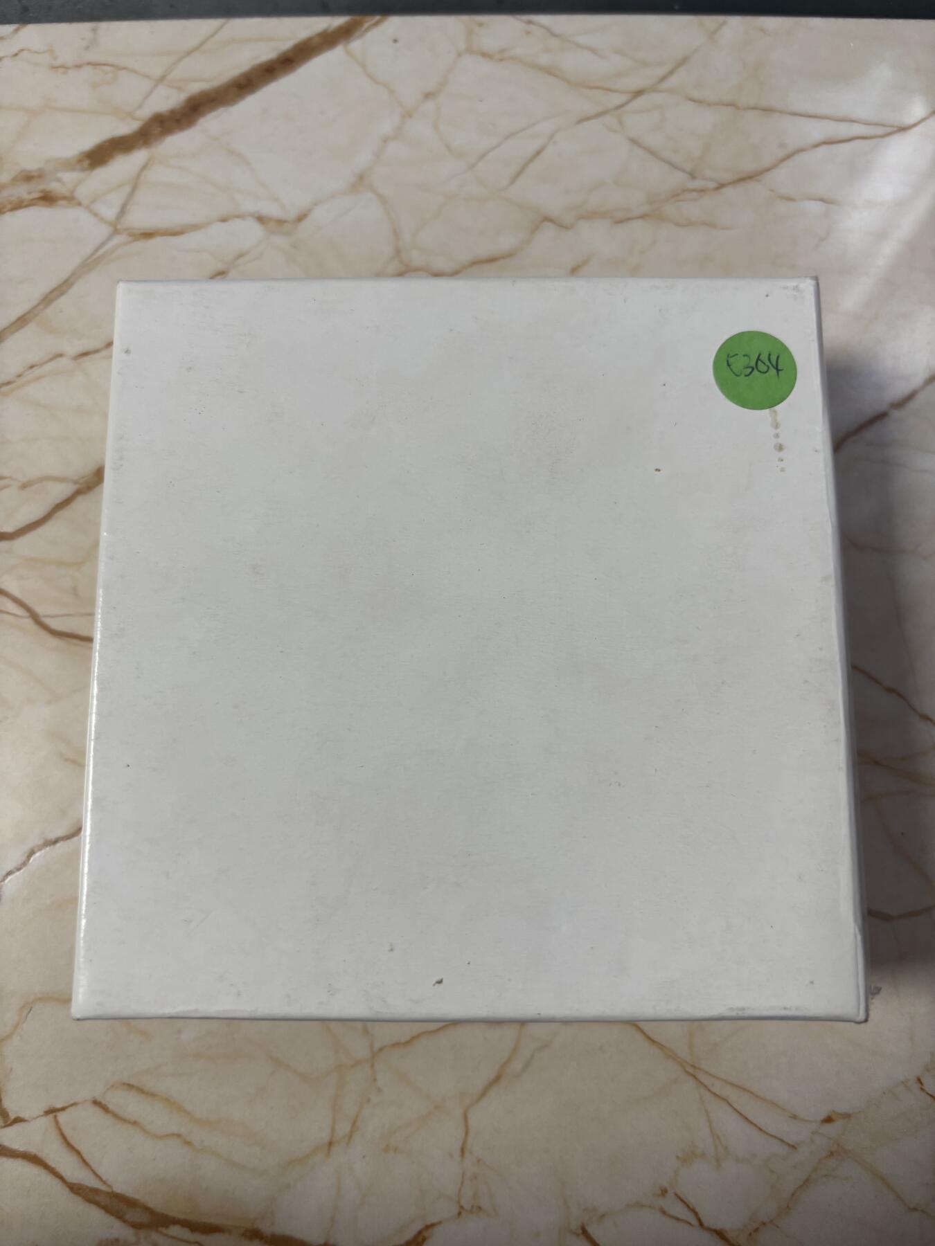 第185期拍卖 不丹2011年世界文化遗产(3)泰国卧佛彩色精制银币，999银，发行量10000枚