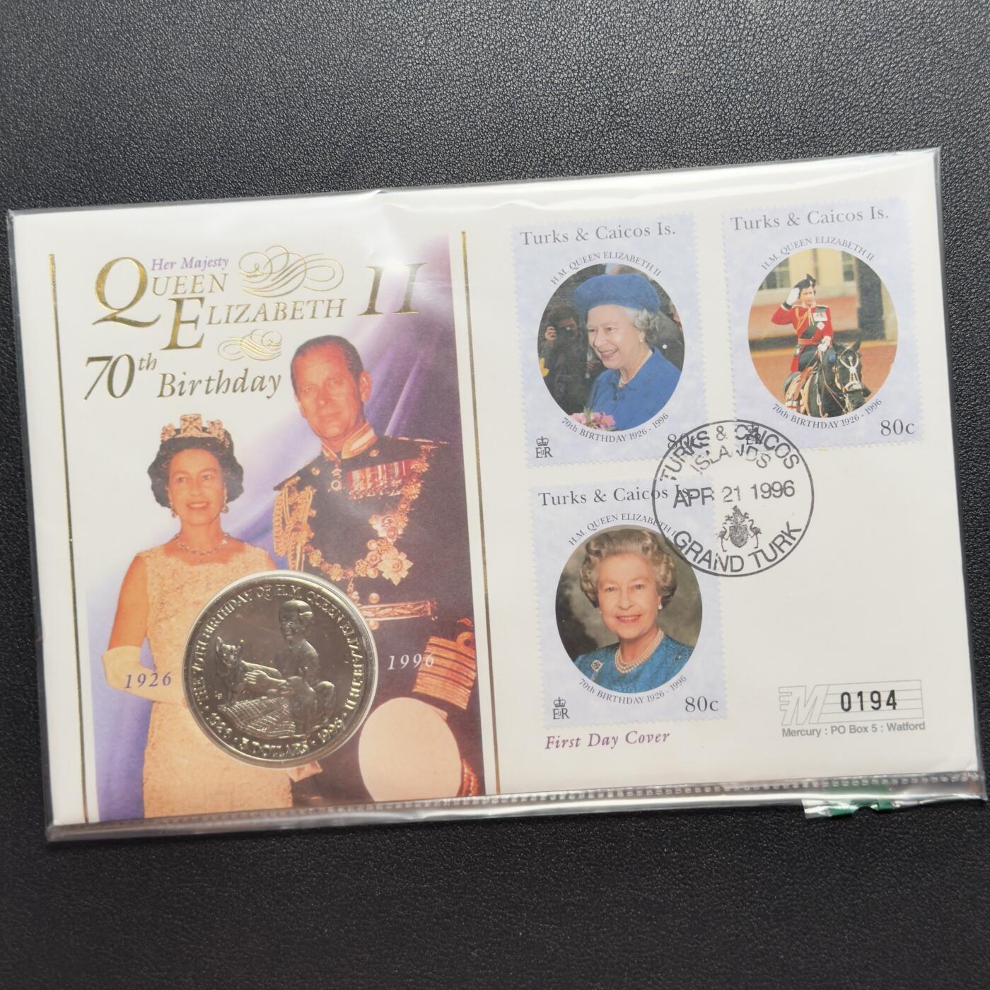 ＜小葵钱铺＞第67期·克朗币·银币场·满200包邮，不寄存·12月15日发货 〈邮币封〉特克斯和凯科斯群岛1996年女王70岁生日5元克朗型纪念币