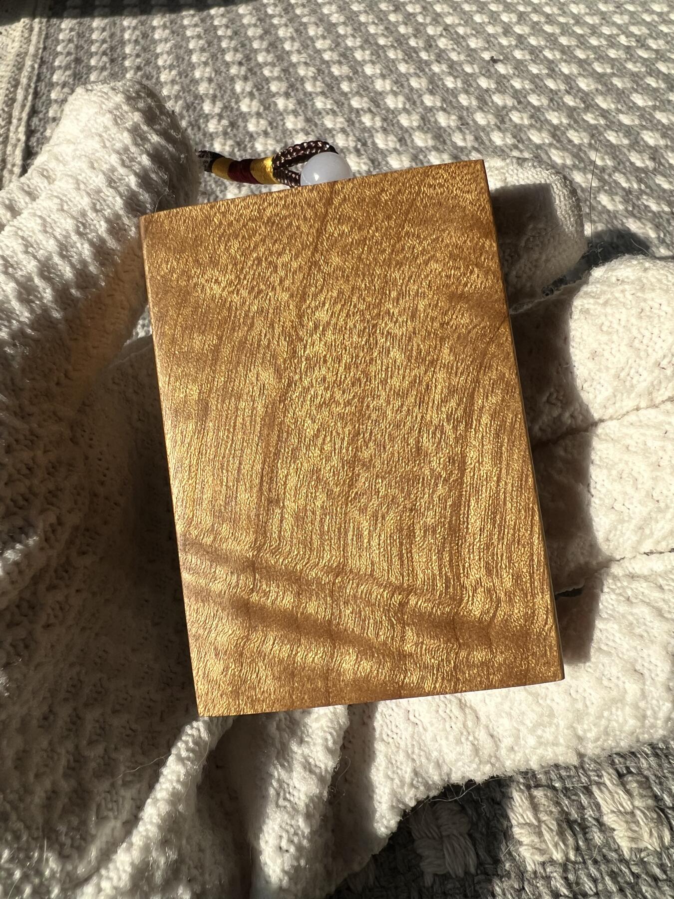 零元拍：NO.1 金丝楠牌子，香喷喷的小金砖，金光闪闪，68.5/47.5/14MM