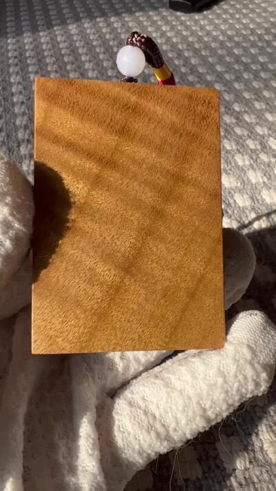 零元拍：NO.8 金丝楠牌子，香喷喷的小金砖，金光闪闪，72.5/51/11.5MM