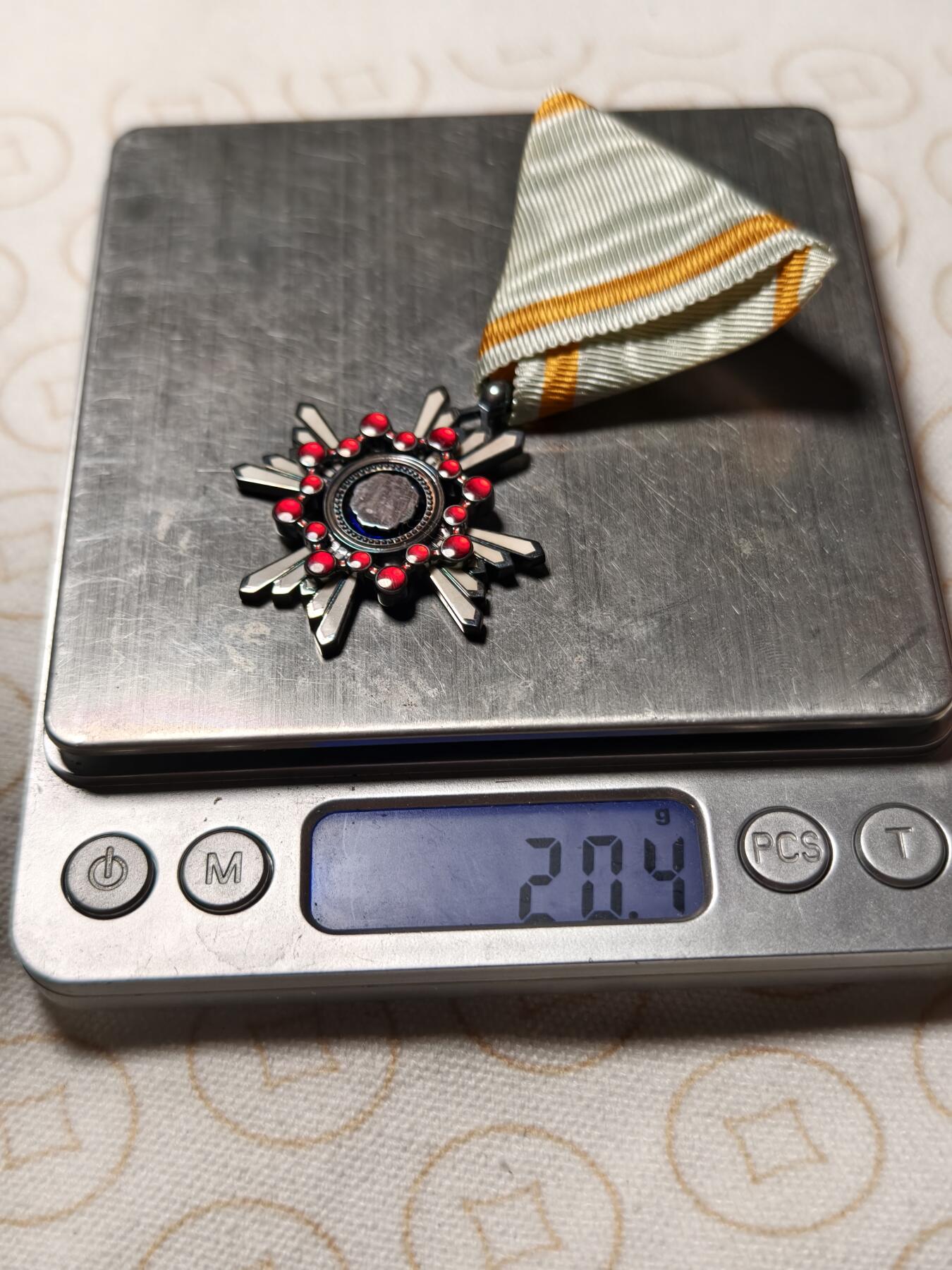 抚柳草堂-首期章牌钱币 限时免佣 满百包邮 放漏专场 勋六等瑞宝章 银质七宝烧 原盒带杯绶 20.4g品相如图