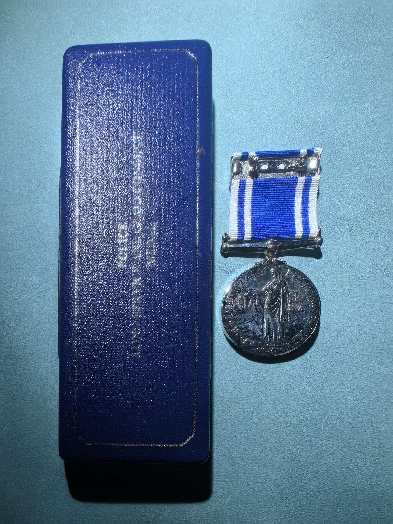 盛世勋华——号角文化勋章邮票专场拍卖第293期 英国警察长期服务和优异表现奖章 少见品种，伊丽莎白二世版 原盒带刻名 带皇家造币厂厂标