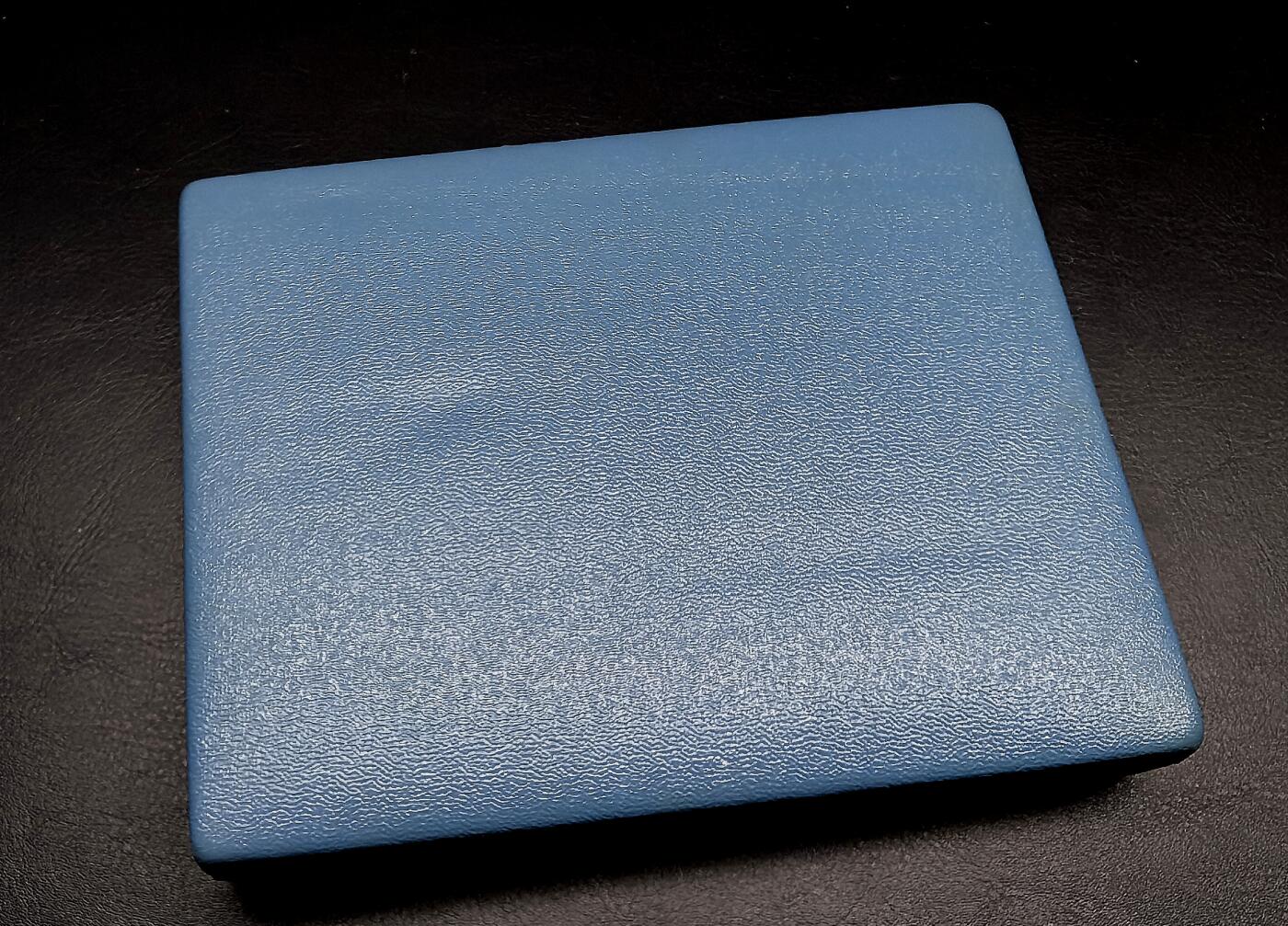 凡希社世界钱币微拍月度大拍（2025/12） 1999-2002英国加厚英镑银币四枚一组，原盒无证书，币面有自然氧化。