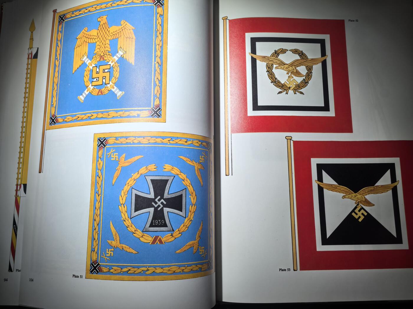 盛世勋华——号角文化勋章邮票专场拍卖第293期 德国（1939）各军种各机构各组织旗帜全集 极为丰富的介绍 彩绘图精美 140页左右