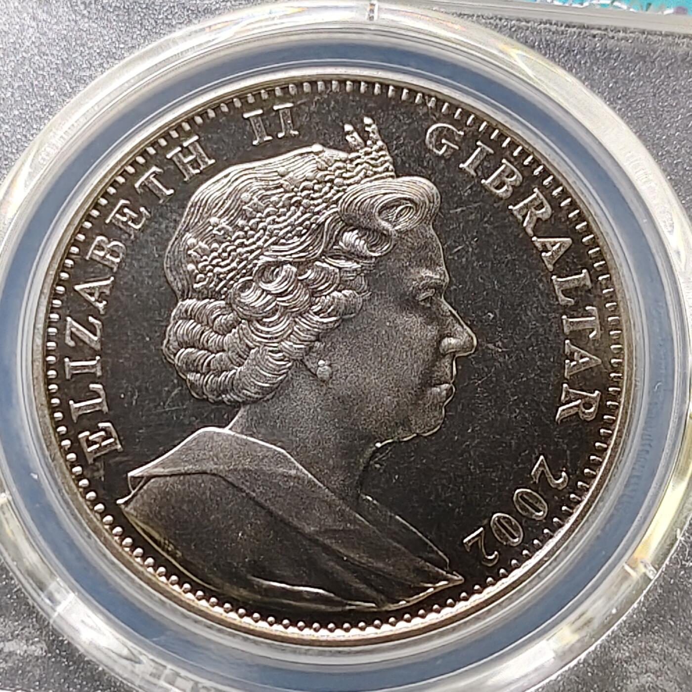 【全场包邮】纯粹捡漏拍487场（免费代拍第24场） 【收藏级·冠军分】直布罗陀2002年1克朗女王母亲伊丽莎白皇太后重要时刻系列威廉的命名仪式克朗型纪念币-PCGS MS67