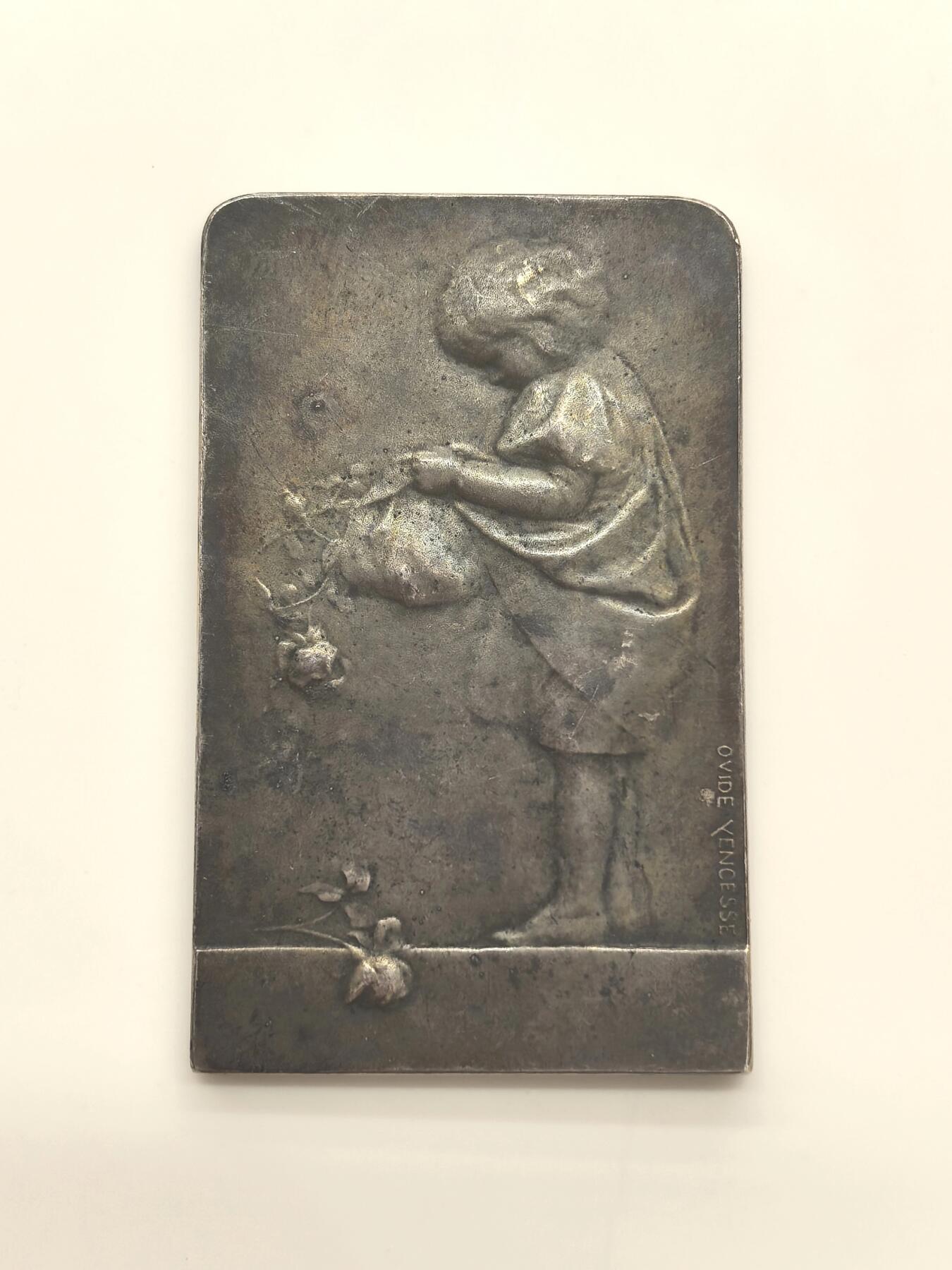 博洋堂世界钱币拍卖第151期（全场包邮） 朦胧刀 Yencesse银章，玫瑰女孩，55mm*33mm，重量41克，边铭ARGENT