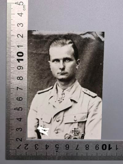 小驴勋章奖章收藏12月13日周六晚六点拍卖（珍爱和平，收藏战争，铭记历史，勿忘国耻，忠党爱国。有偿代拍，送拍规则在简介最后，参拍须阅读规则后再参拍，关系到运费包装发货时效真假辨别等关键信息，拍卖时不再发原图，看大图店主微信码在拍卖店铺介绍里） - 绿色魔鬼惨烈守卫修道院Siegfried Jamrowski战后反面亲签