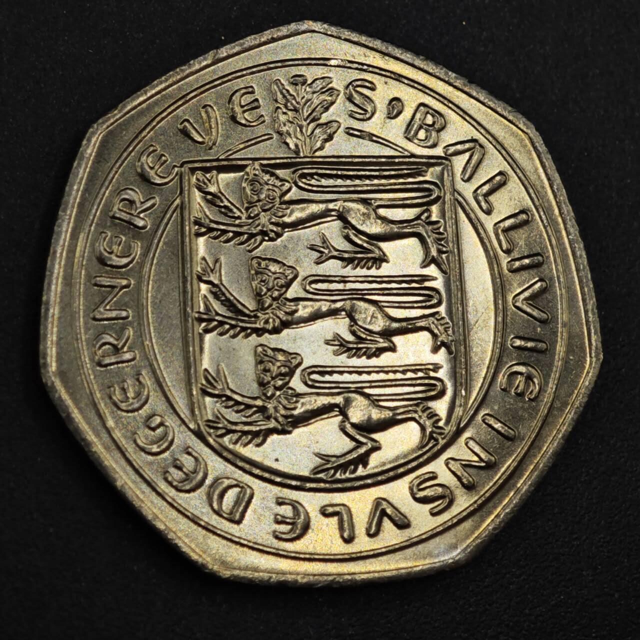 【淘币小摊】实时拍第八百二十六拍   散币场   满百包邮可预留二周 每周一统一发货   根西1982年50便士镍币