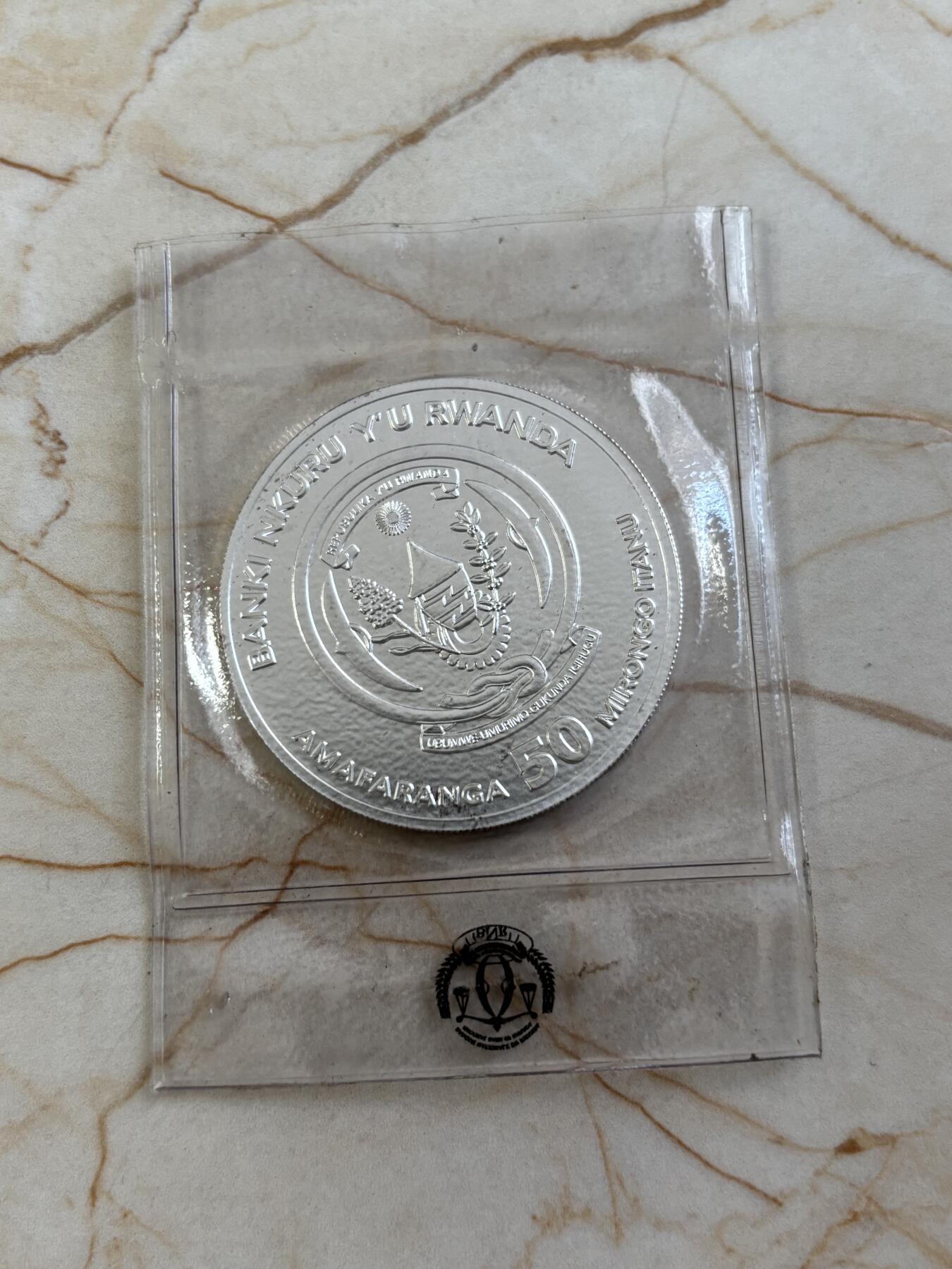 第185期拍卖 卢旺达2014年非洲野生动物系列7黑斑羚1盎司银币，999银