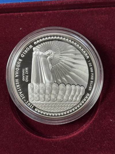 第185期拍卖 - 不丹2011年世界文化遗产(3)泰国卧佛彩色精制银币，999银，发行量10000枚