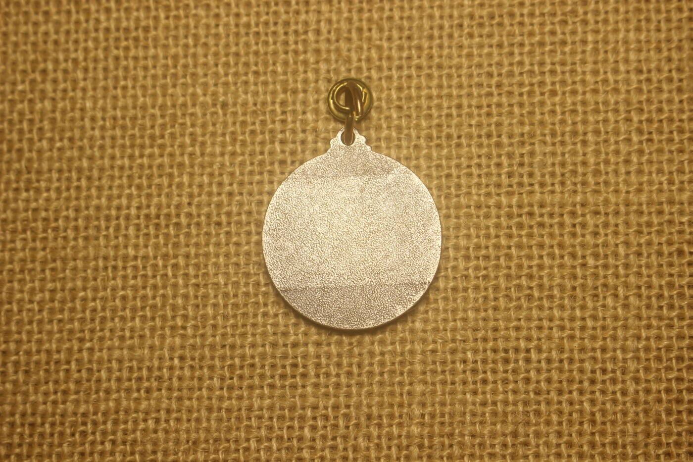 战后某活动纪念章，合金材质