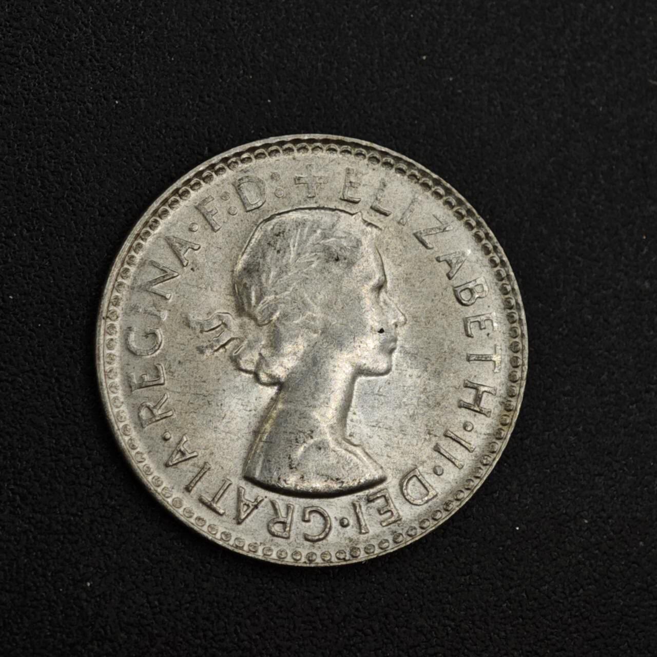 【淘币小摊】实时拍第八百二十六拍   散币场   满百包邮可预留二周 每周一统一发货   澳大利亚1964年伊丽莎白二世3便士银币