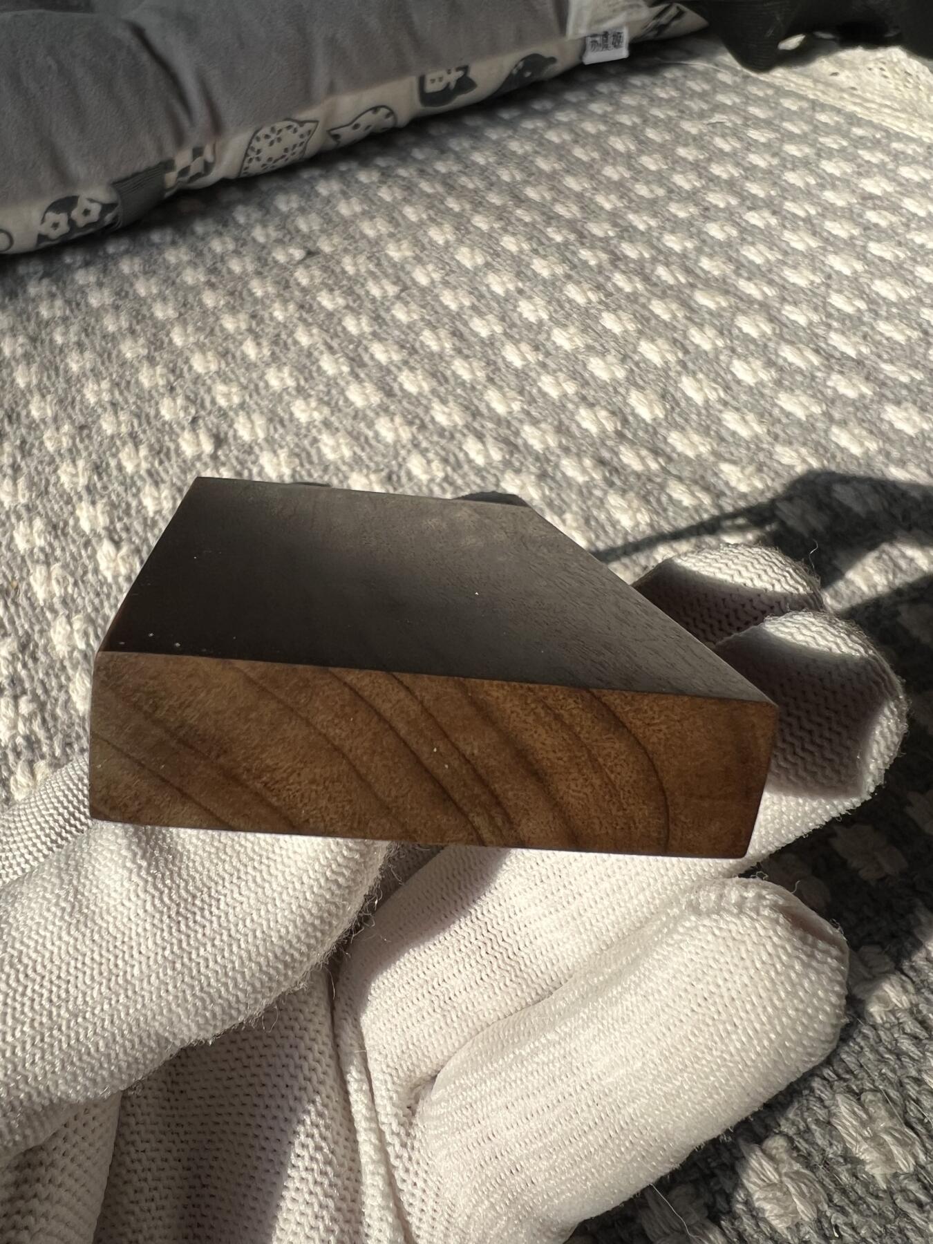 零元拍：NO.10 金丝楠牌子，香喷喷的小金砖，金光闪闪，72/49/13MM