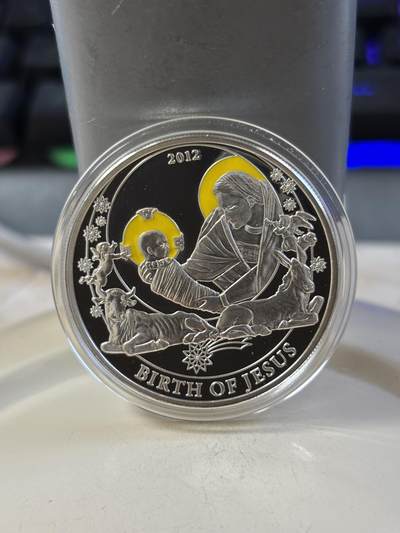 第185期拍卖 - 帕劳2012年圣经故事系列诞生半盎司彩色纪念银币，925银，发行1000枚