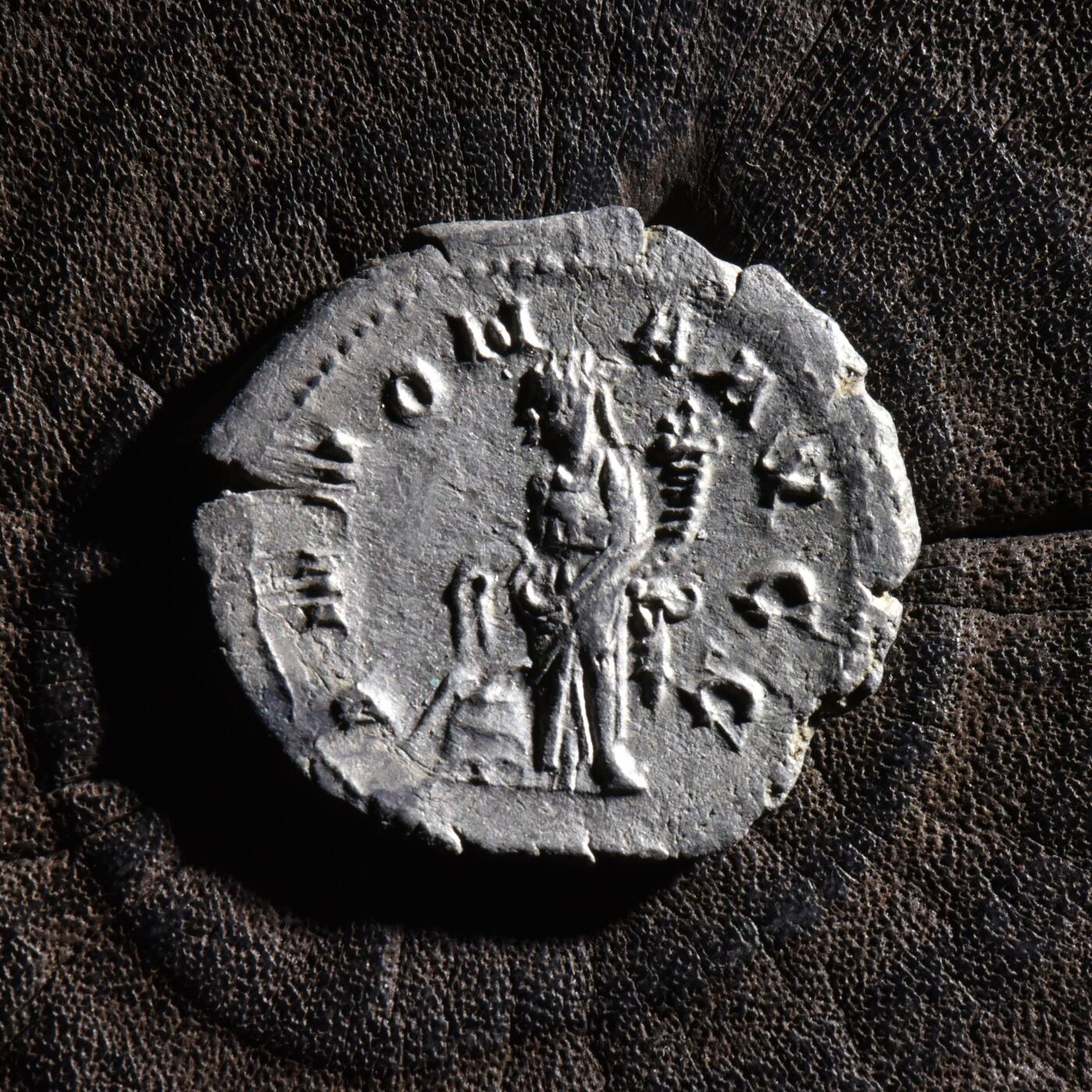 【良泉】【元旦直播场】1月1日晚19.30点开拍！208组西方古代钱币、日本朝鲜花钱 公元244-247年【古罗马】菲利普一世，谷物/丰产女神（Annona）安敦尼银币，2.68克