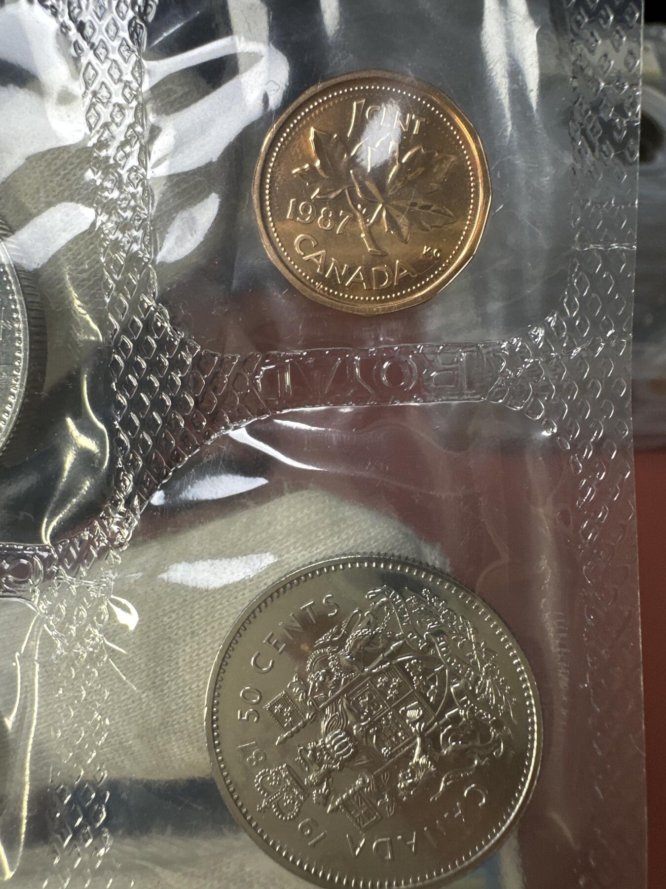 12.25银币、套币、精制币专场