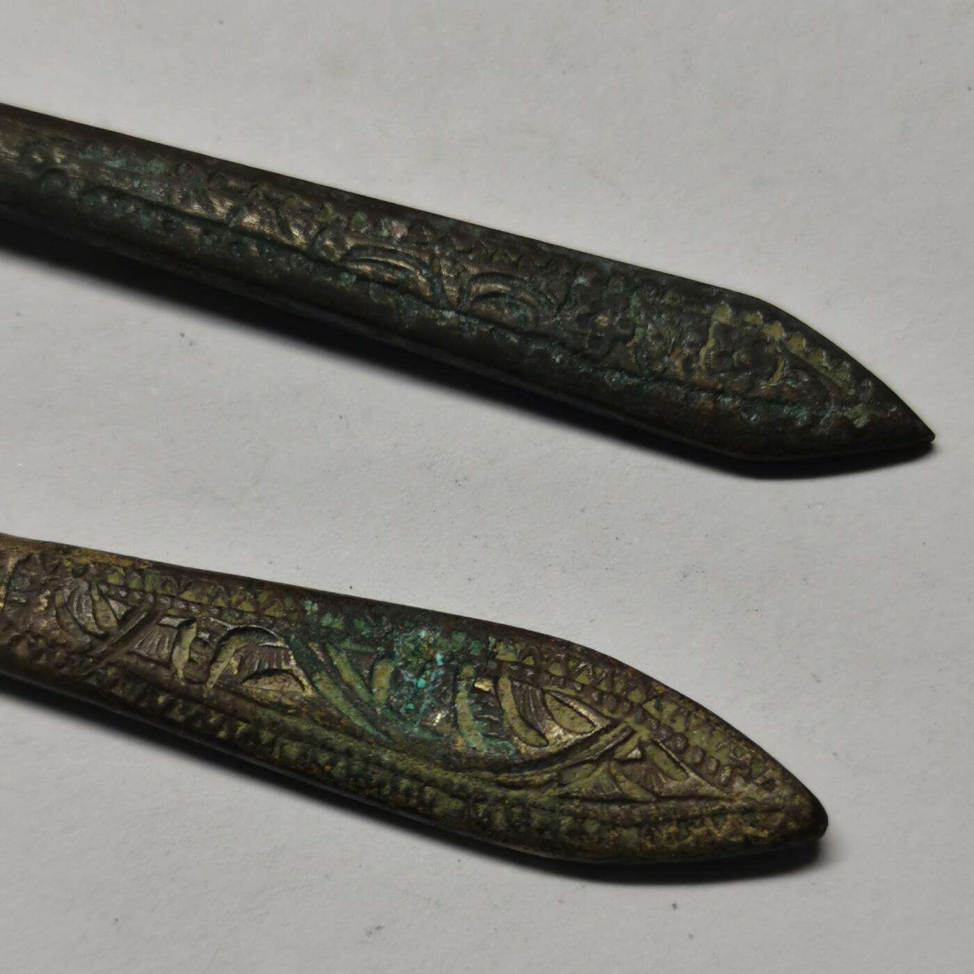 杂件专场88期 清末民国时期铜鎏金发簪2支