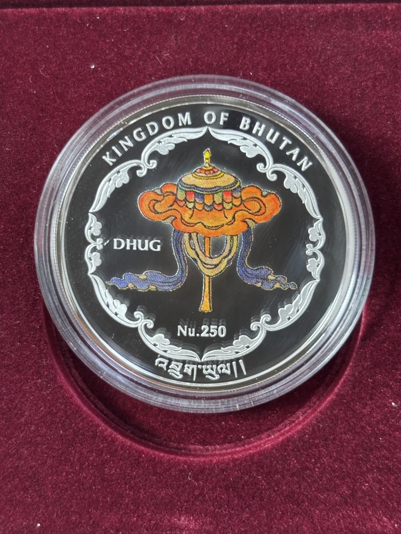 第185期拍卖 不丹2011年世界文化遗产(3)泰国卧佛彩色精制银币，999银，发行量10000枚