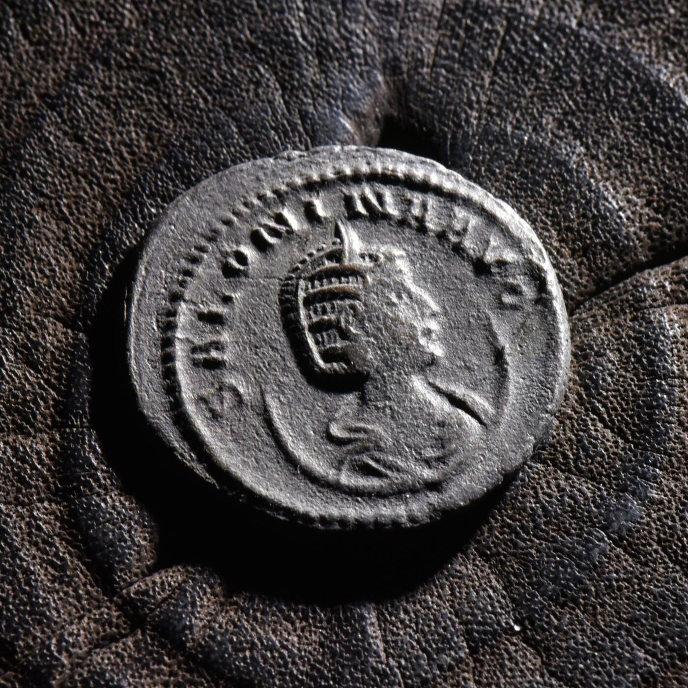 【良泉】【元旦直播场】1月1日晚19.30点开拍！208组西方古代钱币、日本朝鲜花钱 公元255-258年【古罗马】加里恩努斯的皇后——萨洛妮娜，背金星（爱与美）女神维纳斯，铭文VENVS AVG，安敦尼银铜币，3.5克