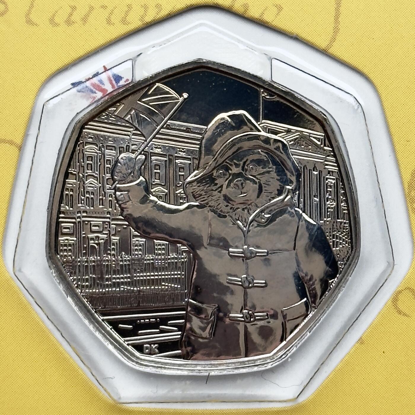 ＜小葵钱铺＞第67期·克朗币·银币场·满200包邮，不寄存·12月15日发货 英国2018年帕丁顿熊60周年50便士卡册装纪念套币