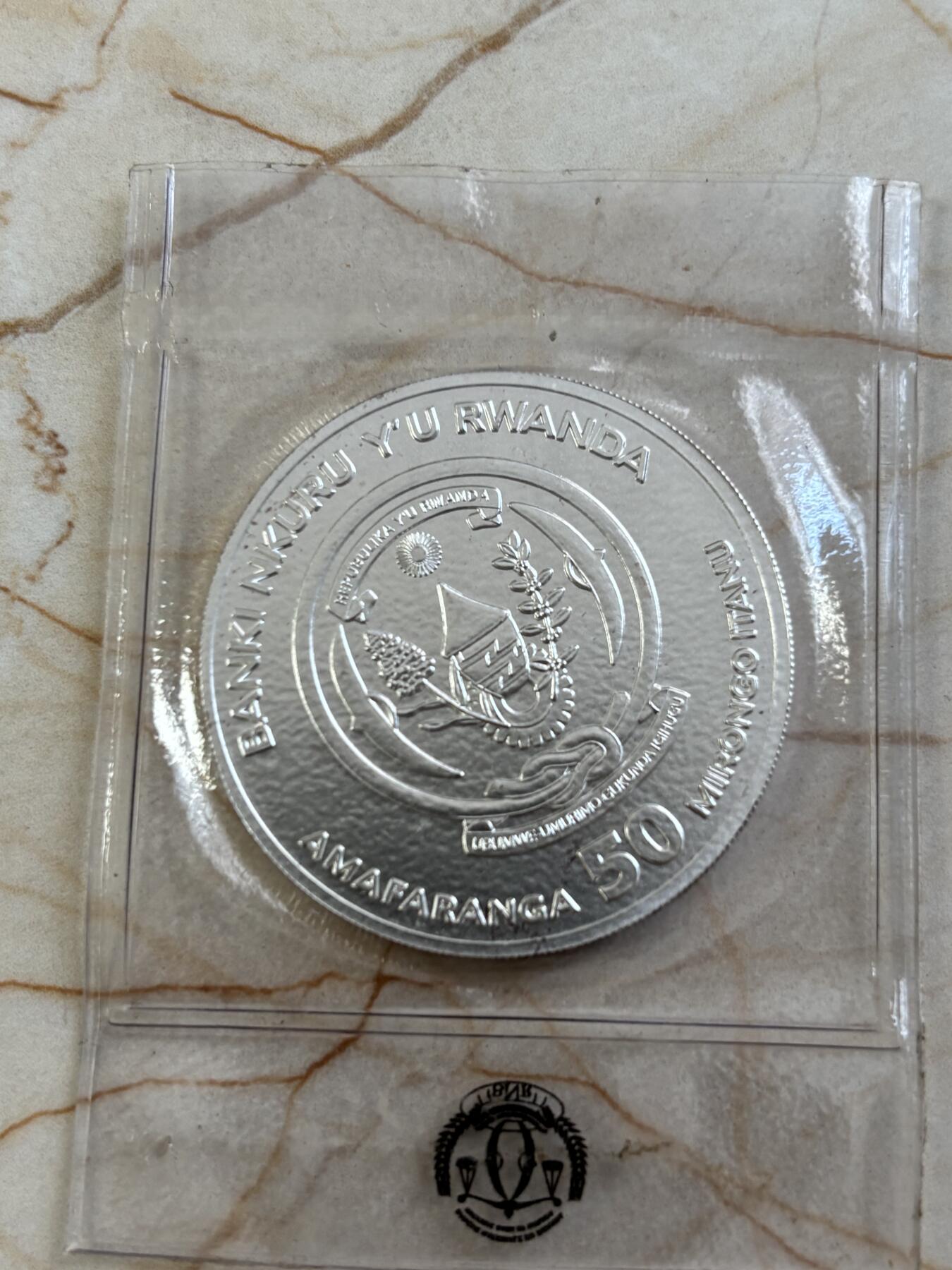 第185期拍卖 卢旺达2014年非洲野生动物系列7黑斑羚1盎司银币，999银