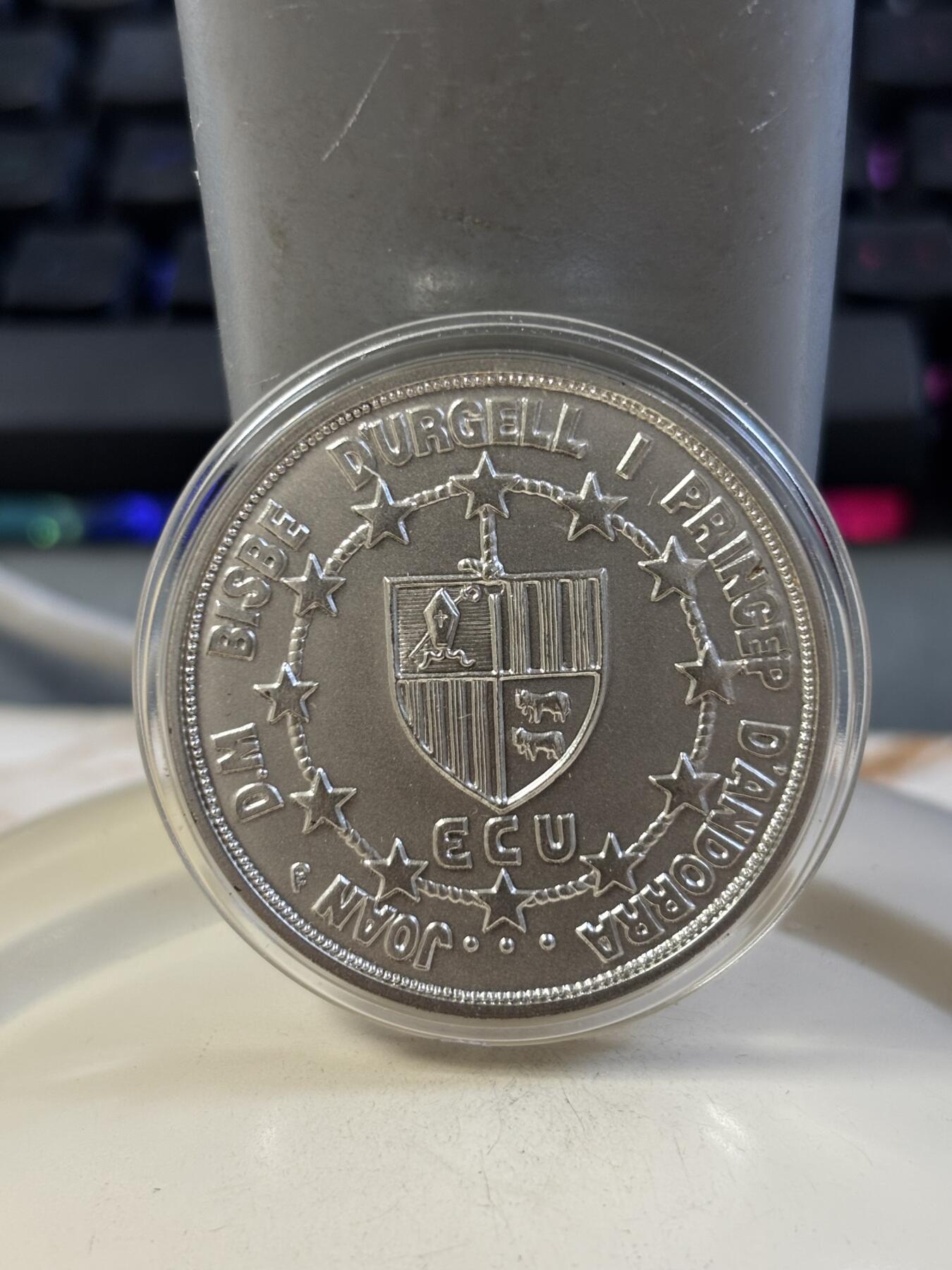 第185期拍卖 安道尔1991年欧洲关税同盟法兰克查理曼大帝镀金纪念银币，26.5克925银，1.6克917金，