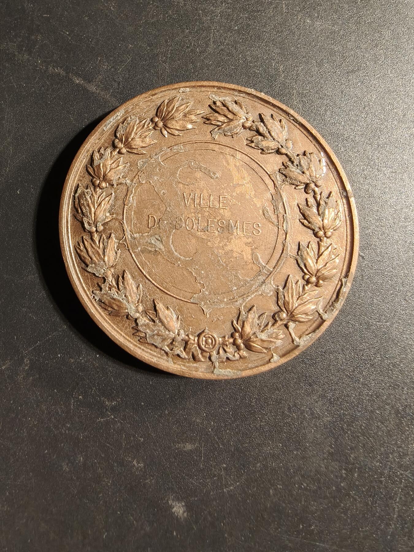 老王徽章第169期 法国奥尔良市大铜章    直径51mm.   重量82.2g