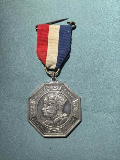 盛世勋华——号角文化勋章邮票专场拍卖第293期 - 英国1935年乔治五世银禧登基纪念奖章 米德尔塞克斯县颁发