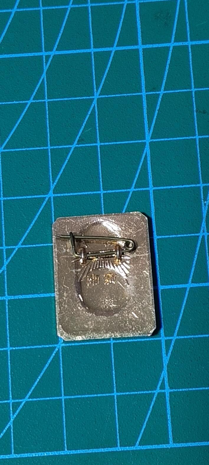 精品毛主席像章、徽章 🔥🔥毛主席像章，