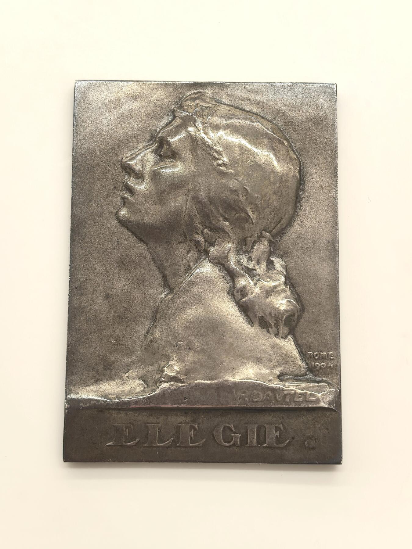 博洋堂世界钱币拍卖第151期（全场包邮） 法国经典银章，挽歌，画面唯美，背面雕刻松树下的古罗马遗址，64mm*45mm，81克，边铭1ARGENT