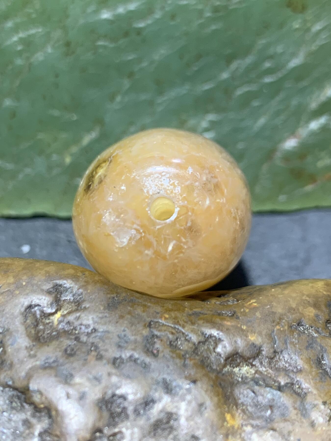 冰飘糖心料战国红玛瑙勒子一颗！