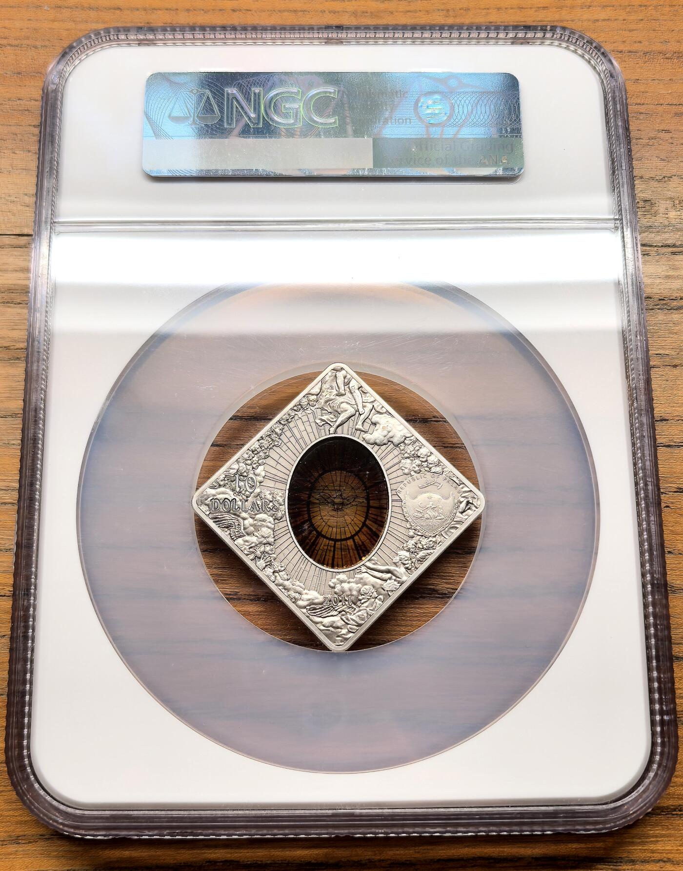 凡希社世界钱币微拍月度大拍（2025/12） 2011帕劳神圣艺术宝石镶嵌10Dol大银-圣伯多禄大教堂穹顶NGC-PF70