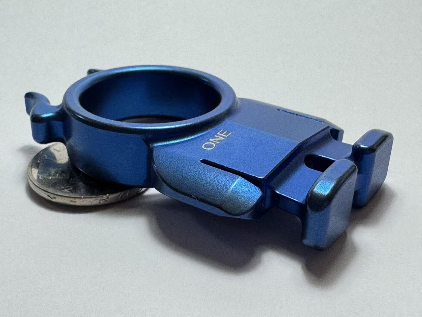 零元拍：A1 ONE钛合金大魔丁EDC 多功能工具。70/39/12/指孔：26.5MM，参考价：350