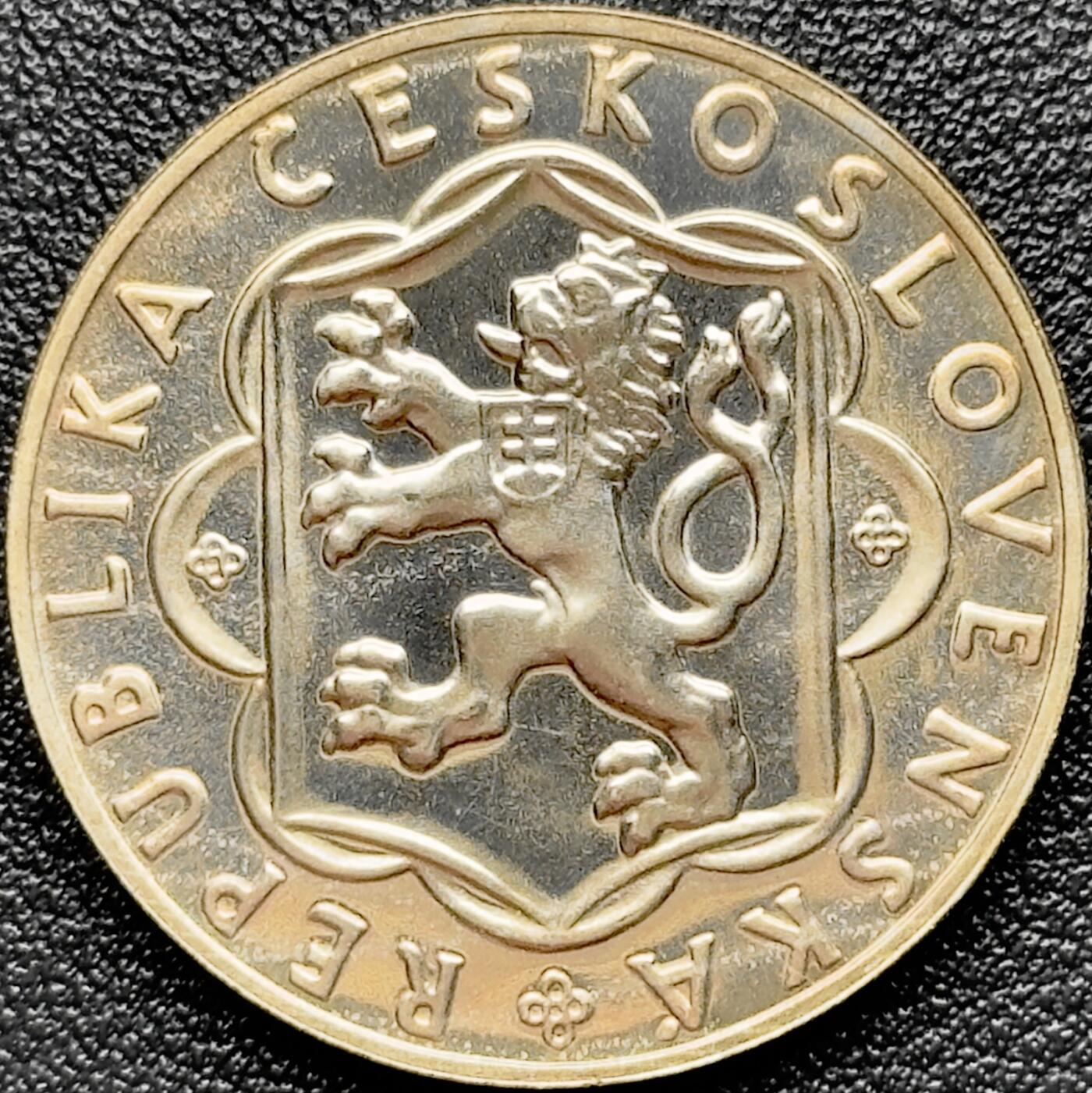 ＜小葵钱铺＞第67期·克朗币·银币场·满200包邮，不寄存·12月15日发货 〈稀少·发行量5000〉捷克斯洛伐克1954年起义10周年10克朗精制纪念银币
