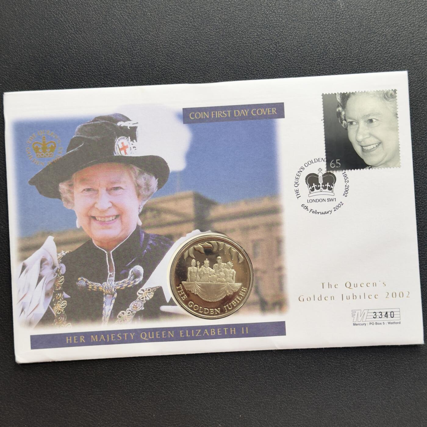 ＜小葵钱铺＞第67期·克朗币·银币场·满200包邮，不寄存·12月15日发货 〈邮币封〉福克兰群岛2002年女王金禧纪念·皇家成员50便士克朗型纪念币