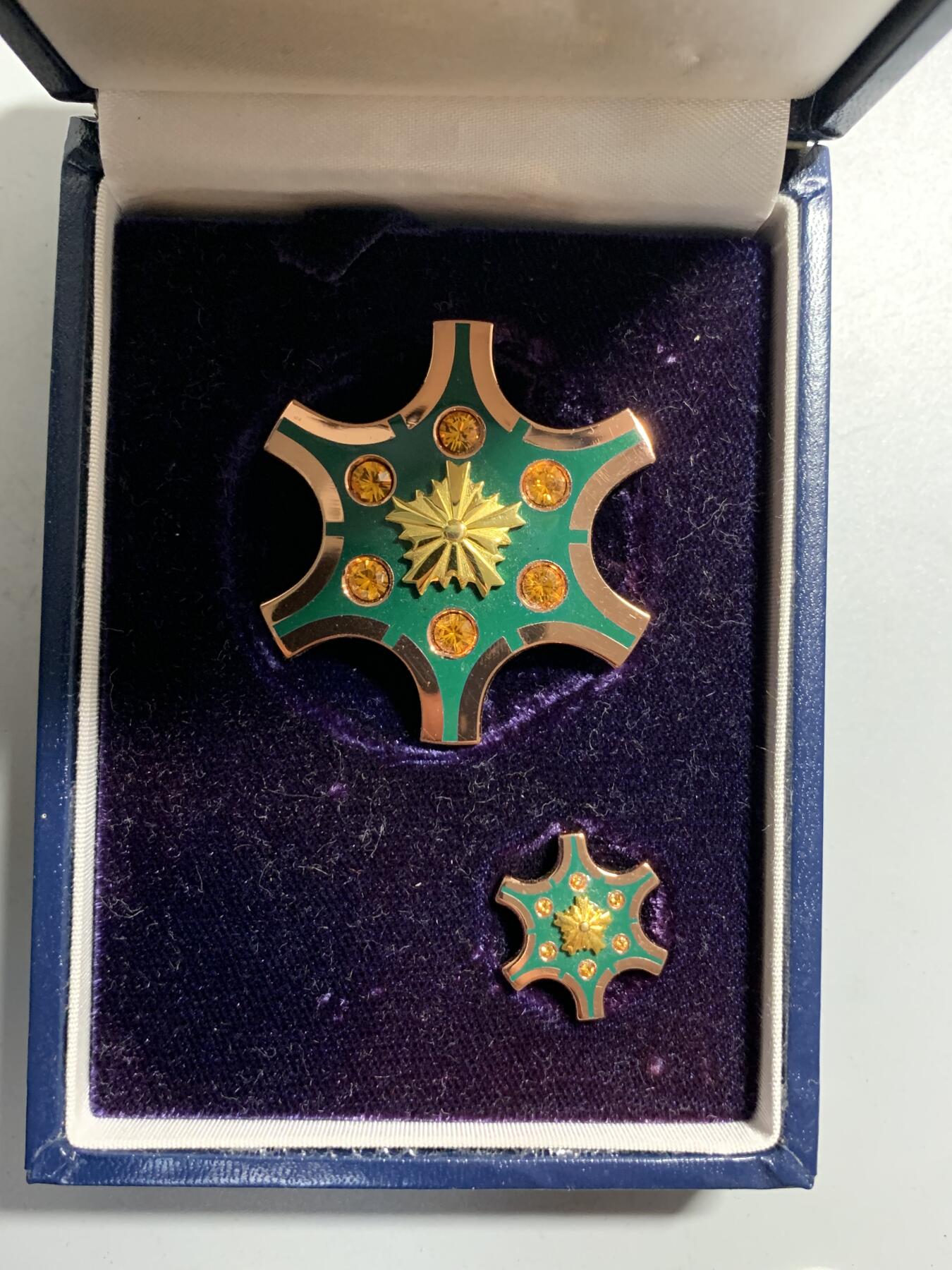 远东徽章小铺12月14日周日晚上9点结束 防范荣誉章