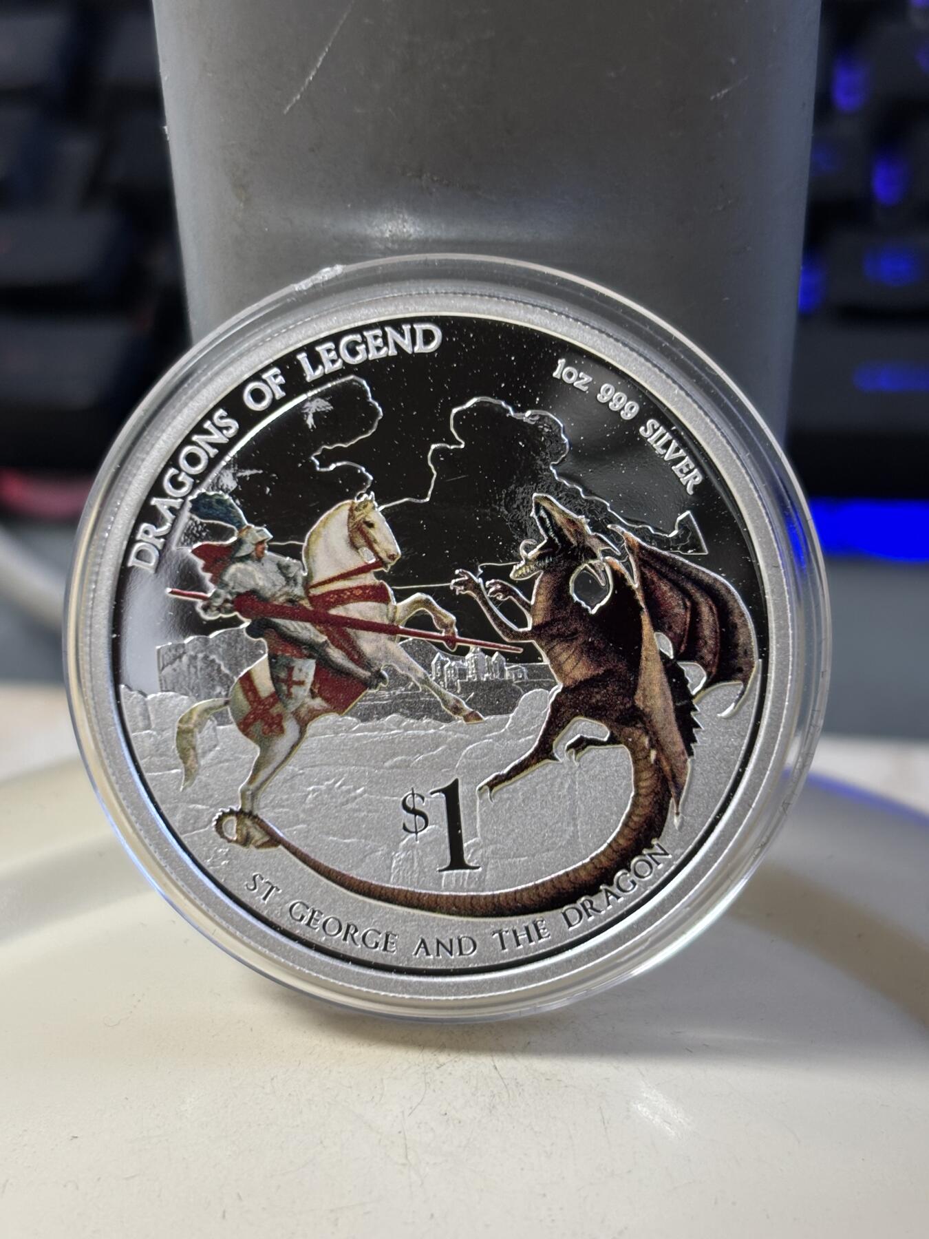 第185期拍卖 图瓦卢2012年龙的传说系列3圣乔治屠龙1盎司彩银币，999银，发行5000枚