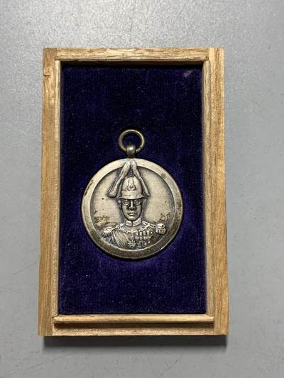 远东徽章小铺12月14日周日晚上9点结束 - 满洲戎装溥仪特近师观兵式